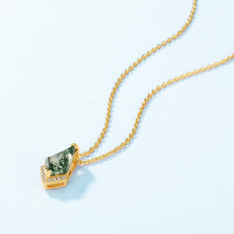 Queen of Moss Necklace
